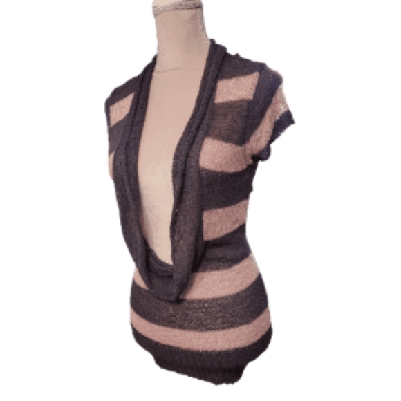 Bebe Grey and Pink Sweater - Picture 3 of 6